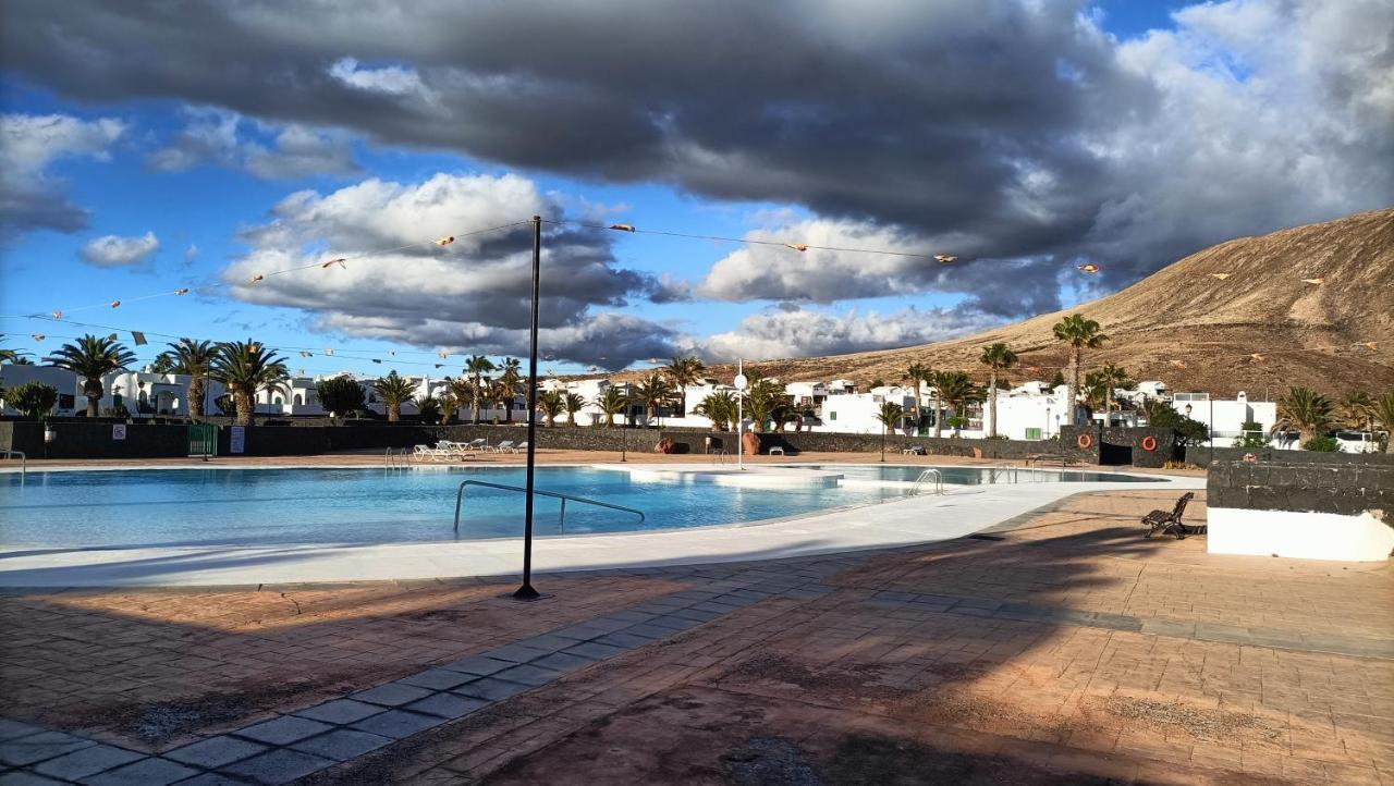 The White House With Pool - Playa Blanca Apartment Luaran gambar