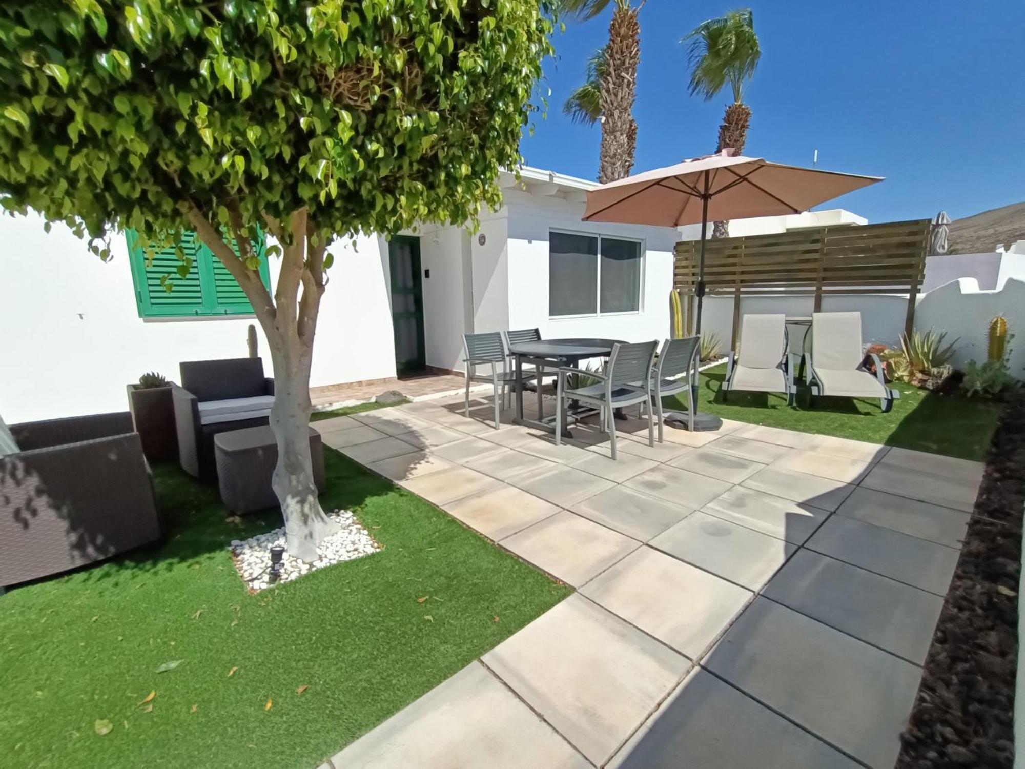 The White House With Pool - Playa Blanca Apartment Luaran gambar